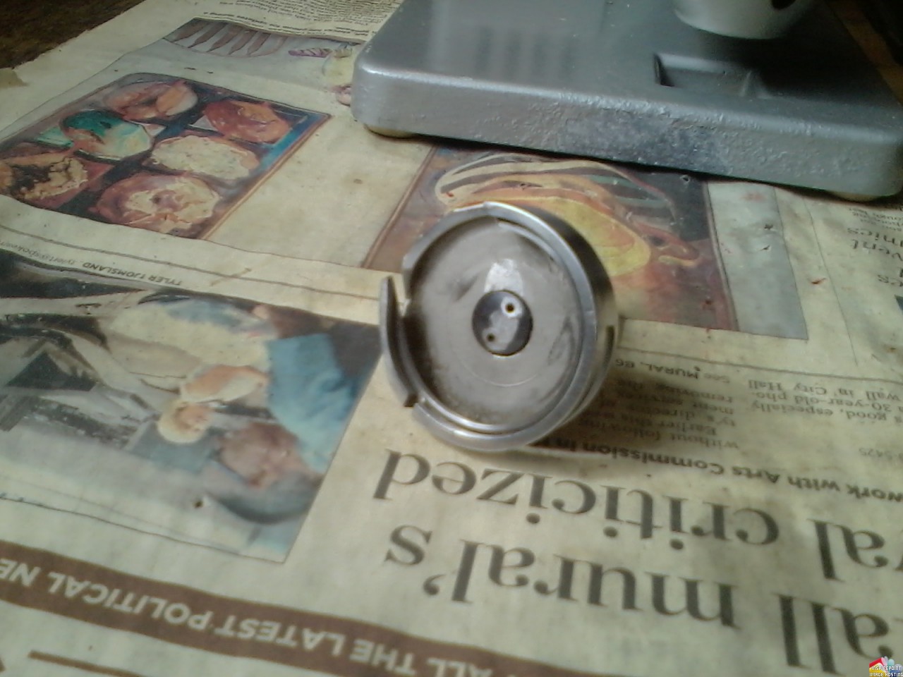 Image for Does any one know where to find a MW Model J sewing machine bobbin case?