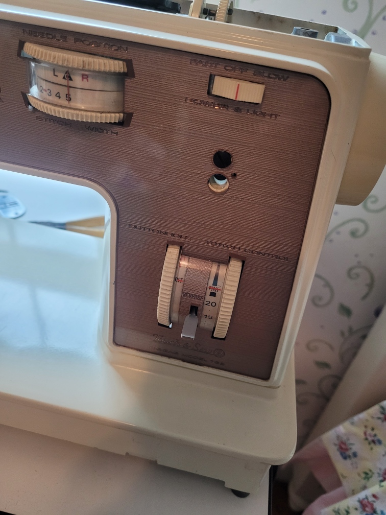 Image for [SOLVED] How to change belt on singer 758 sewing machine?