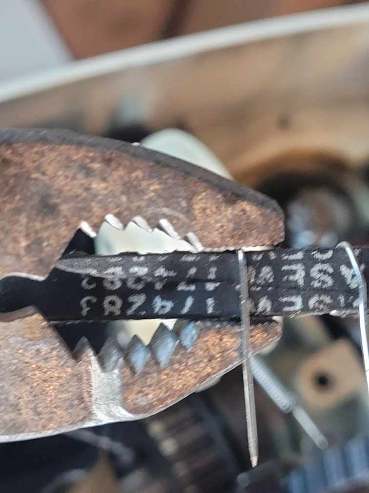 Image for [SOLVED] How to change belt on singer 758 sewing machine?