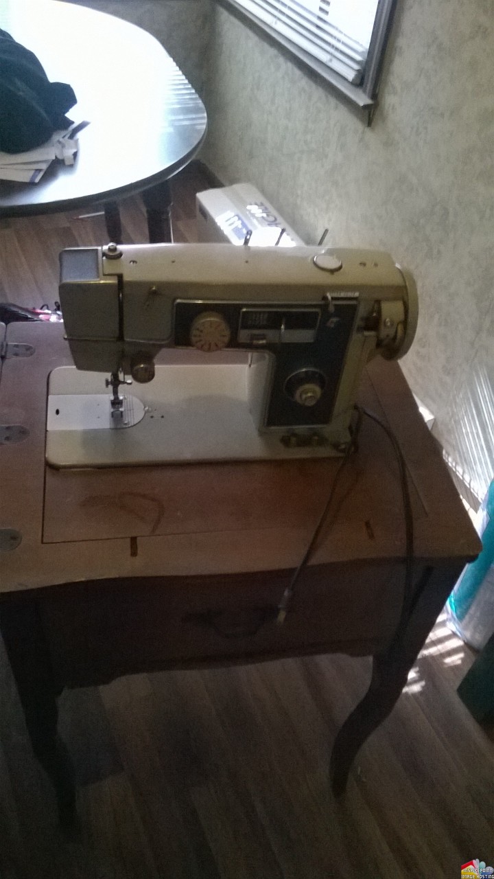 Image for Re: I need help finding out the manufacturer of my grandmothers sewing machine. 