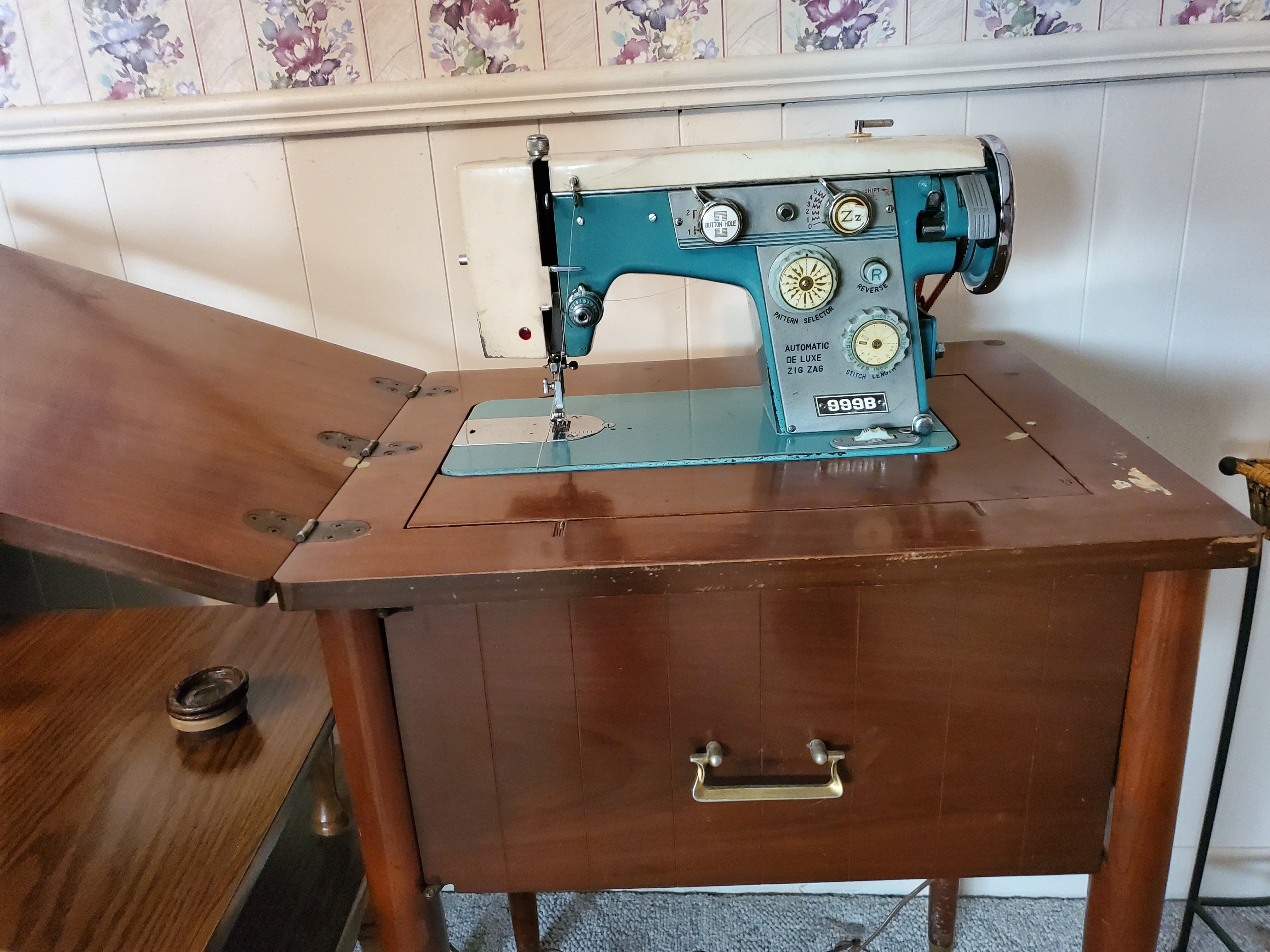 Image for Bel Air Sewing Machine?